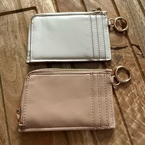 2 Card Holders